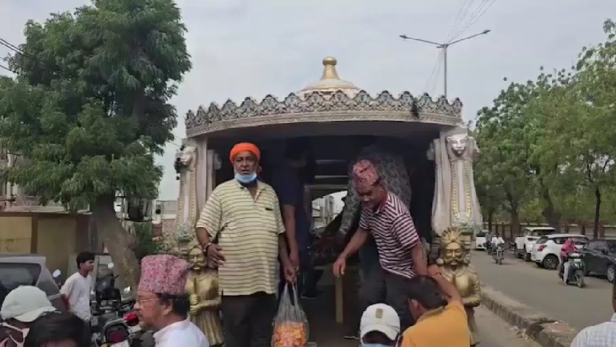 प्यार की खौफनाक सजा: परिवार से लड़कर सुल्तान से रचाई थी शादी, फिर खून में सनी मिली सोनम की लाश