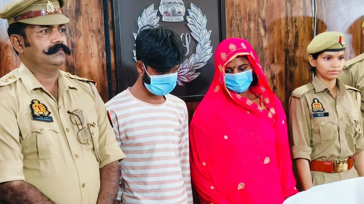 गोंडा: मौसेरे भाई के इश्क में पागल पत्नी! पति के घर में डलवाया डाका, बेहोशी का नाटक कर बेड के नीचे लेट गई पूनम