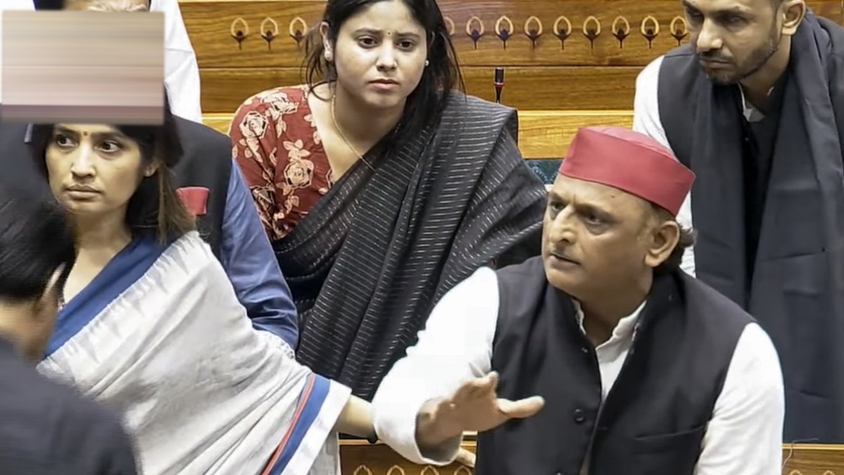 अखिलेश यादव ने संसद में तीखे सवाल उठाए (Photo: PTI)