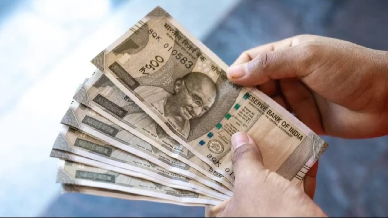 इन कर्मचारियों की बल्ले-बल्ले, सरकार ने DA Hike का दिया तोहफा