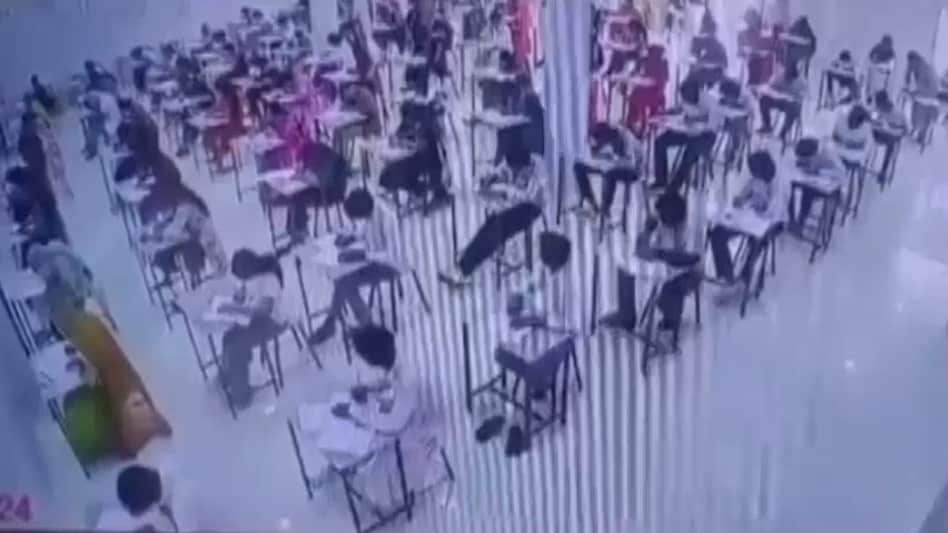 Jaislmerda imtihonlarda ko'p miqdorda nusxa ko'chirish holatlari aniqlandi: 93 nazorat daftarini yig'ib olishdi