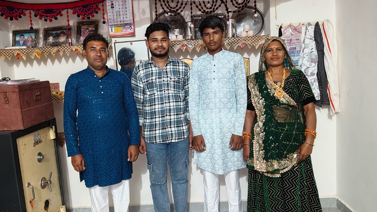 सोने से तपकर ऐसे बना 'कुंदन'