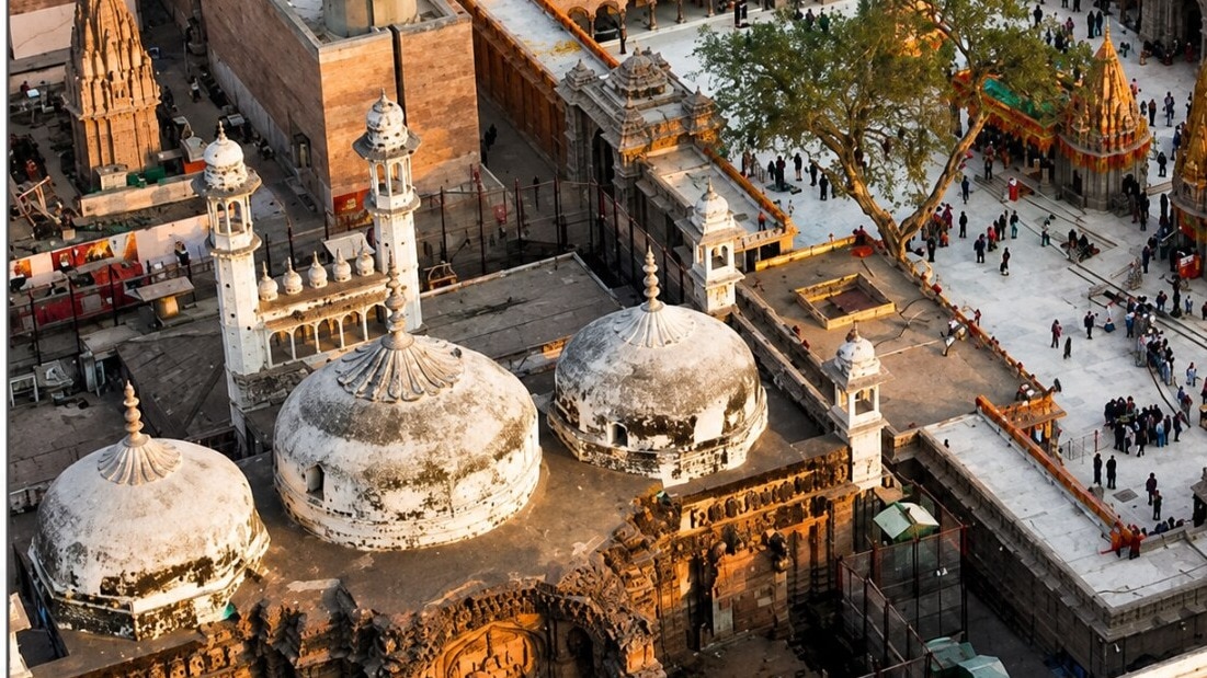 ज्ञानवापी मामले में सुप्रीम कोर्ट ने ही किसी भी गतिविधि पर रोक लगाई थी. (File Photo)