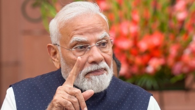 প্রধানমন্ত্রী মোদীর রাতের ভিডিও বার্তা: কাগজ ফাঁসের ওপর কঠোর পদক্ষেপের প্রতিশ্রুতি