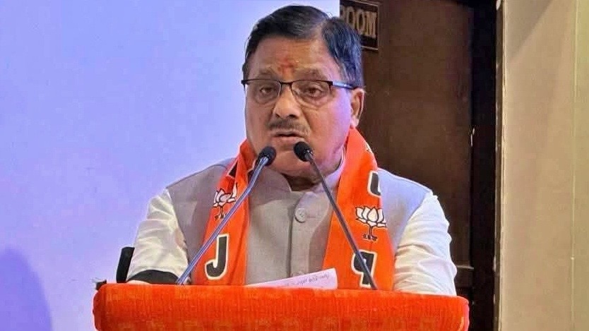 गोरखपुर फ्लाईओवर लोकार्पण में निमंत्रण न मिलने पर भाजपा सांसद ने जताया विरोध