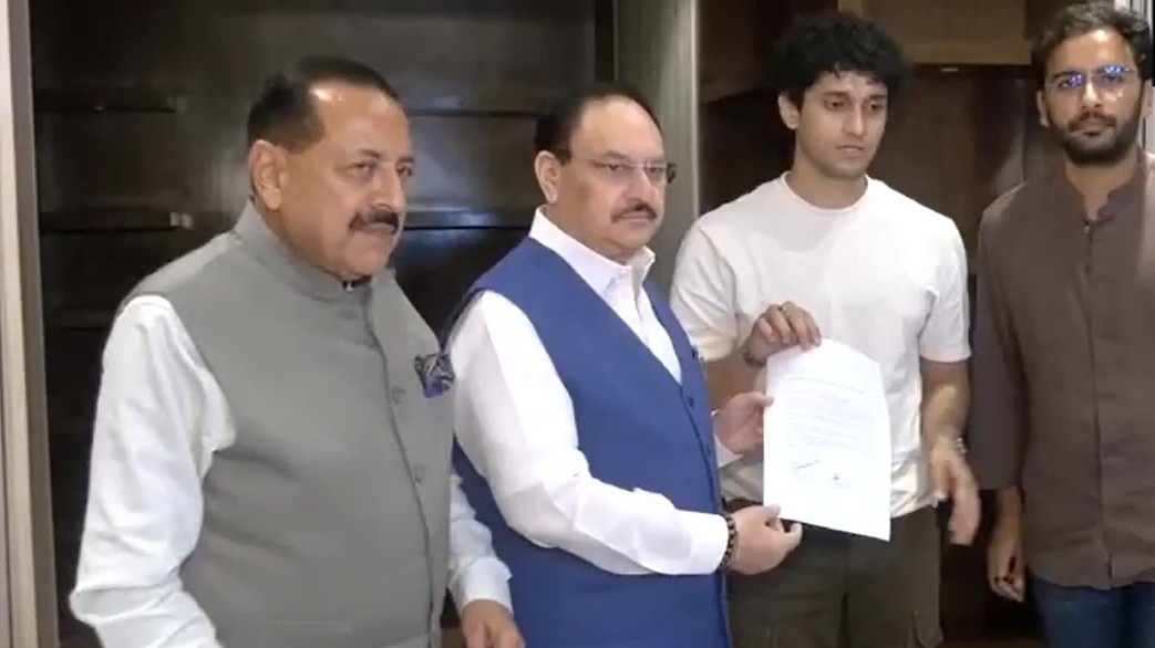 CJP प्रवक्ताओं ने केंद्रीय मंत्रियों जेपी नड्डा और जितेंद्र सिंह से मुलाकात की. (Photo- ITG)