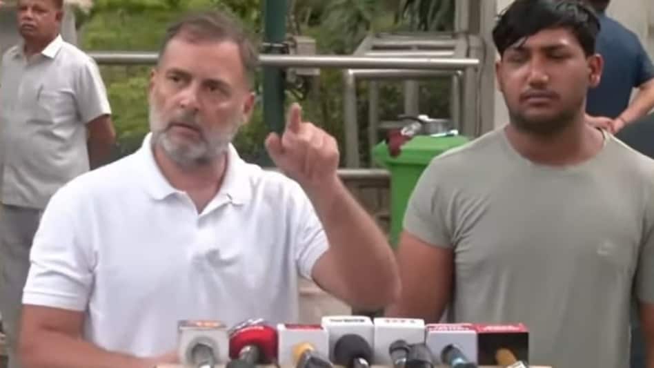Rahul Gandhi pallet-minigun bilan jarohatlangan talabaning rasmiy yig'ilishini o'tkazib, Dharmandra Pradanbni mas'ul deb aybladi