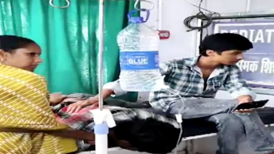 Doctor reprimanded in Madhya Pradesh hospital for using bottled water to cleanse patient's stomach