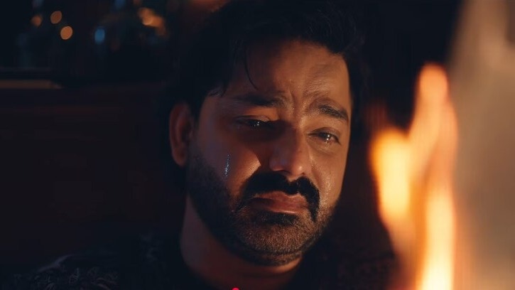 मां के लिए रोए पवन सिंह (Photo: Screengrab)