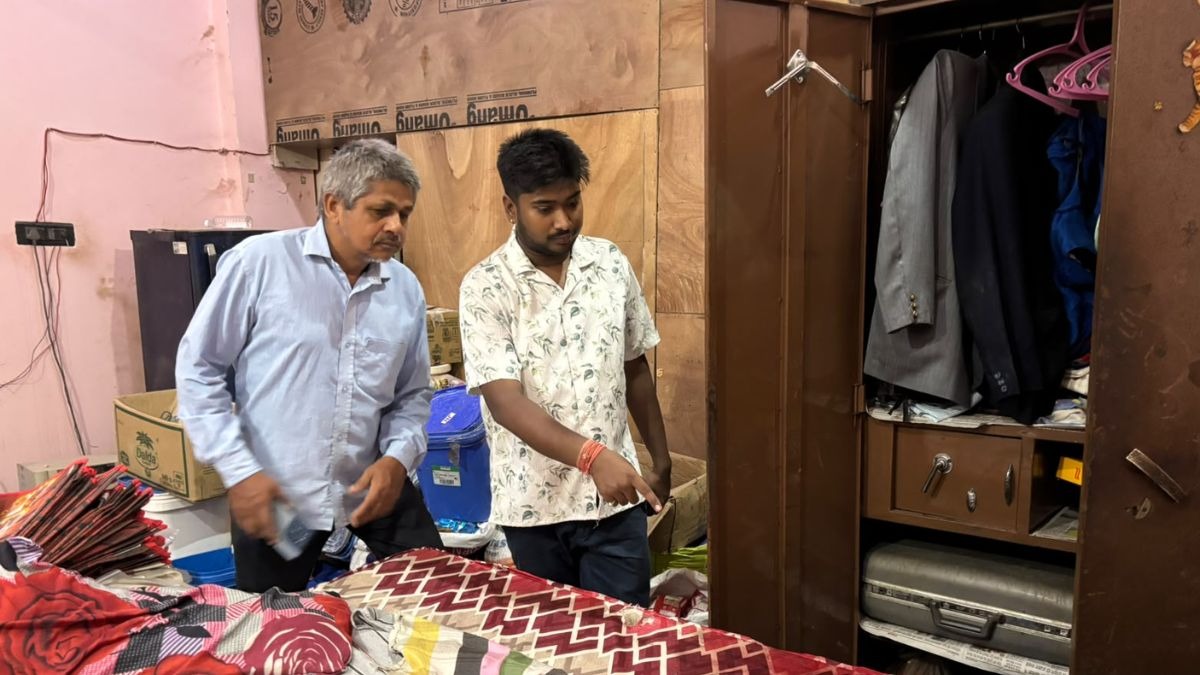 अस्पताल में भर्ती है पूरी फैमिली, नाजुक बताई जा रही हालत. (Photo: ITG)