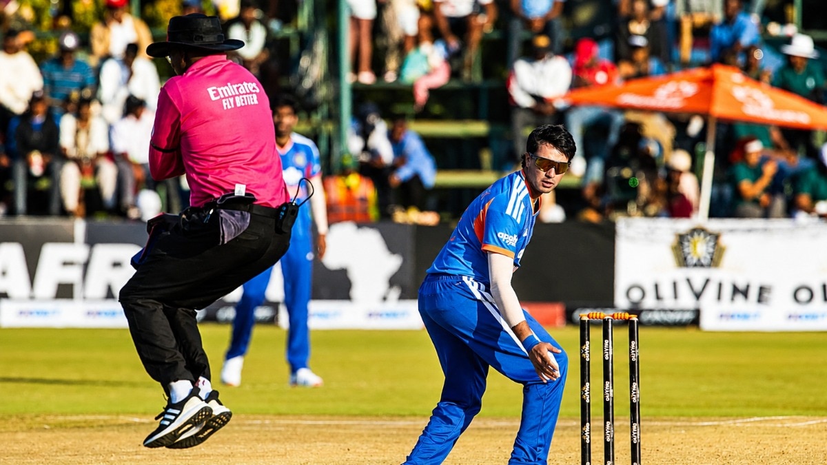 IND vs ZIM: अभिषेक शर्मा ने रचा इतिहास, बल्ले से नहीं चला जादू तो गेंद से बना दिया 'महारिकॉर्ड'