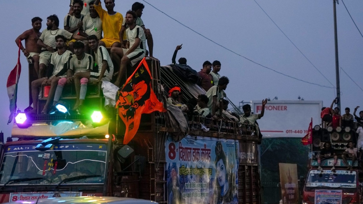 कांवड यात्रा के लिए कई पुलिस ने कई नियम DJ संचालकों को बता दिया है  (File Photo PIT )
