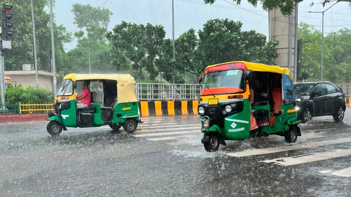 आईएमडी के मुताबिक, रात के समय भी कई जगहों पर बारिश देखने को मिल सकती है. (Photo: ITG)
