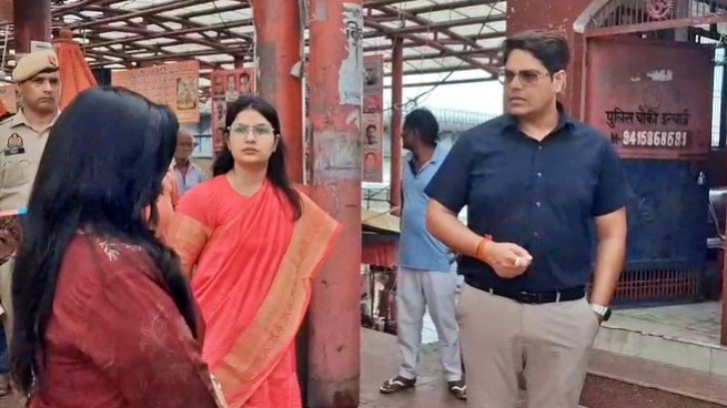 कांवड़ यात्रा से पहले हापुड़ के ब्रजघाट का निरीक्षण करने पहुंचे अधिकारी (Photo- Screengrab)