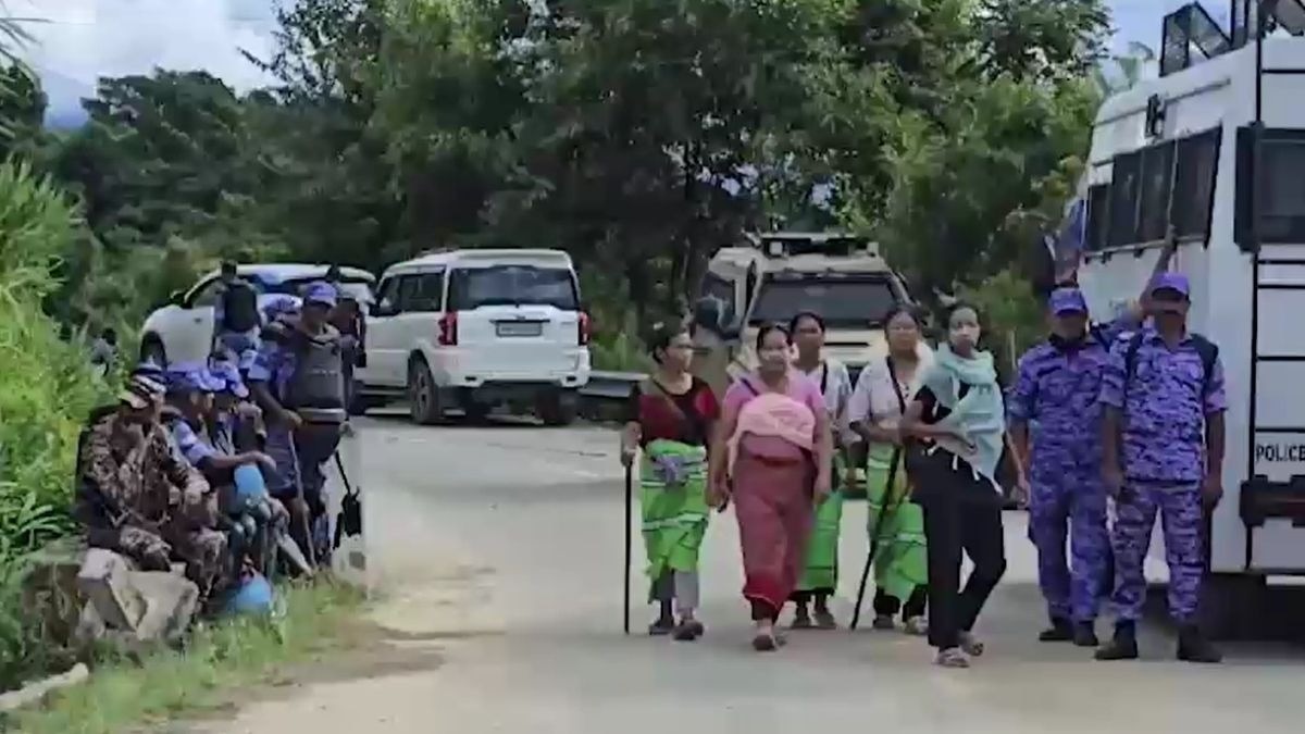 नागा जनजातीय संगठनों ने पूरे नागा बहुल इलाकों में अनिश्चितकालीन बंद का आह्वान किया है. (Photo- ITG)