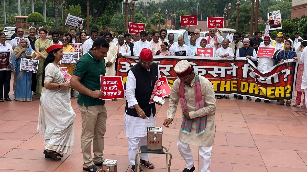 बीते दिन राहुल गांधी ने संसद में गृह मंत्री अमित शाह पर गंभीर आरोप लगाए थे. (Photo- ITG)