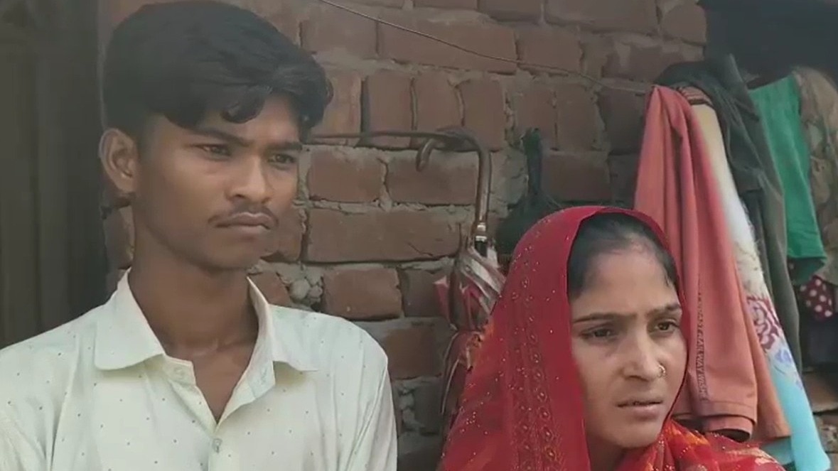 महिला ने पति और बच्चों के पास जाने से मना कर दिया है (Photo: ITG)