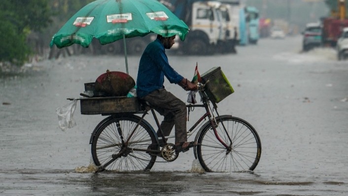 महाराष्ट्र के कई हिस्सों में तेज बारिश हुई (Photo: PTI)