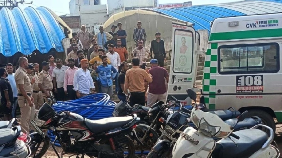 60 फीसदी झुलसा, रायपुर में चल रहा इलाज.(Photo: Raghunandan Panda/ITG)