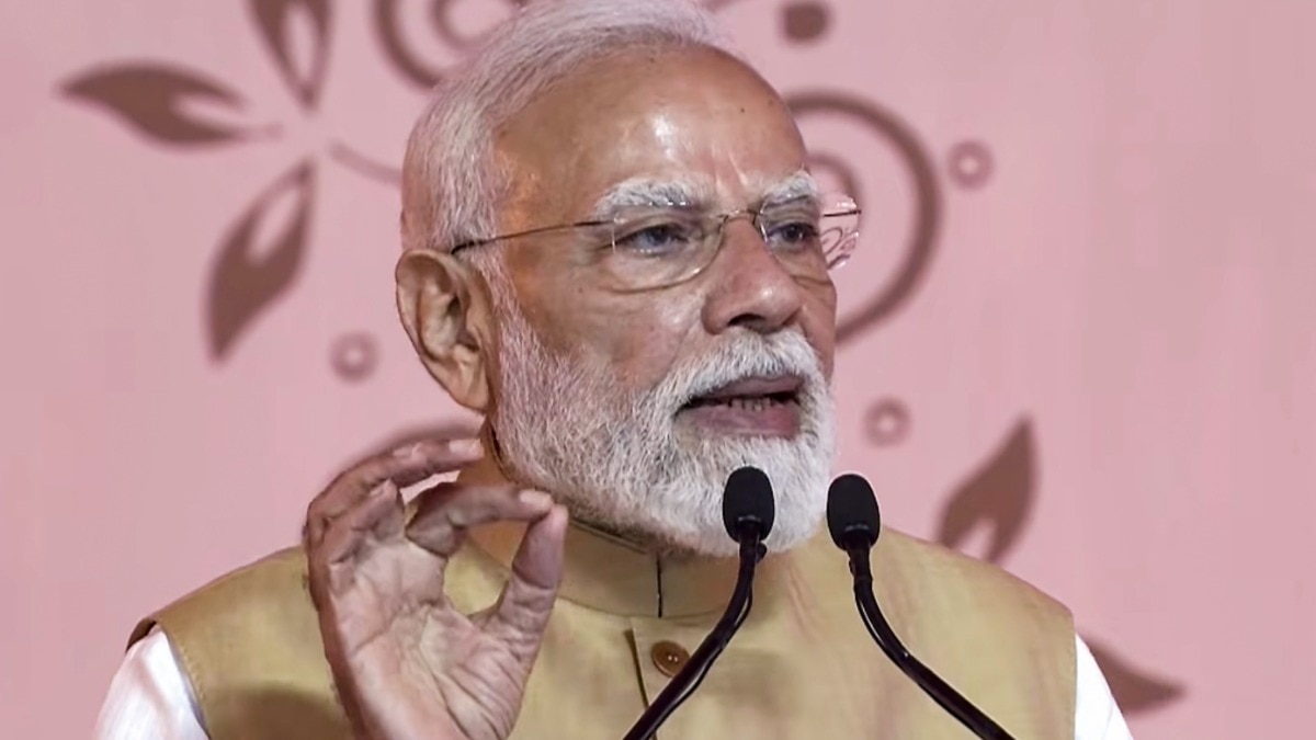 पीएम मोदी ने मैसूर में जनसभा को संबोधित किया. (फोटो-PTI)