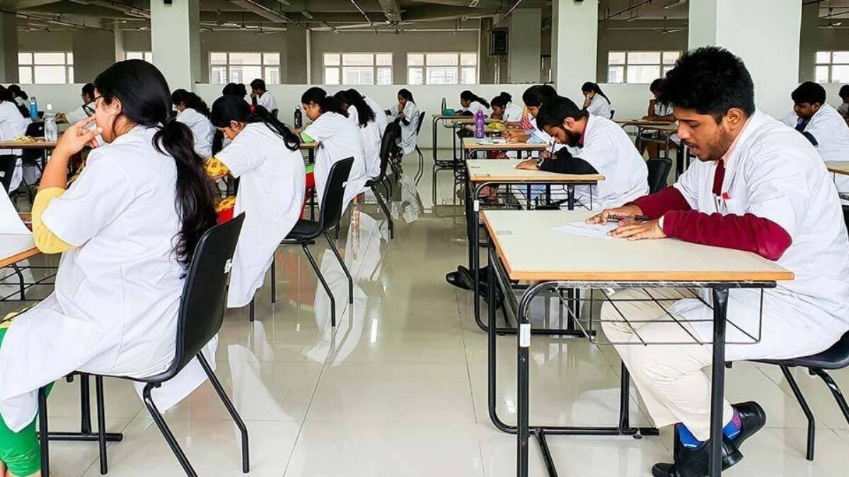 MBBS के लिए इस कॉलेज की फीस है सहसे कम. 