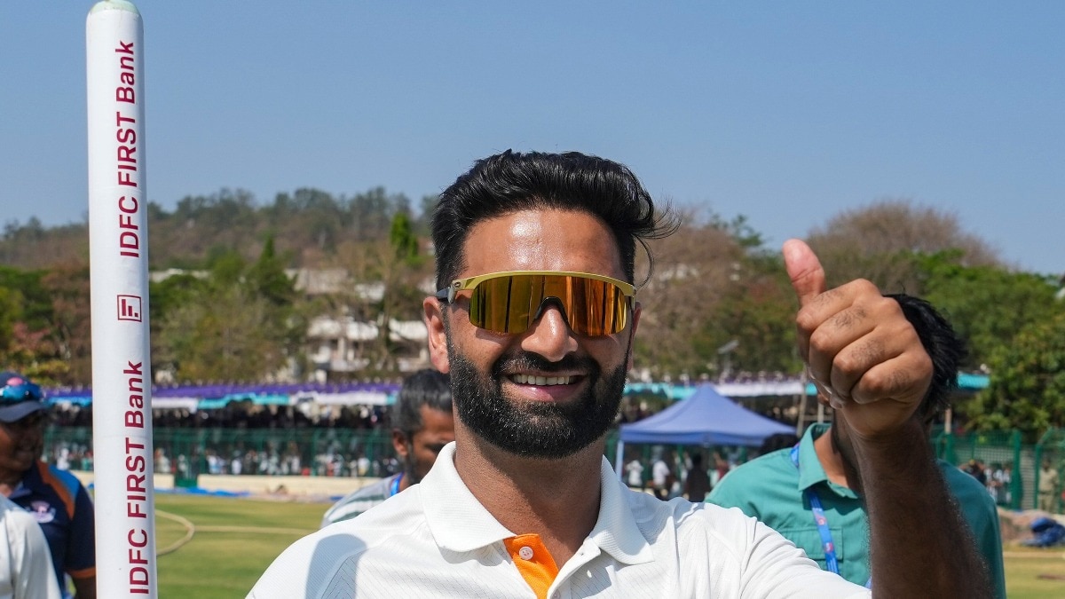 अब टेस्ट कैप से बस एक कदम दूर हैं आकिब नबी. (Photo, PTI)