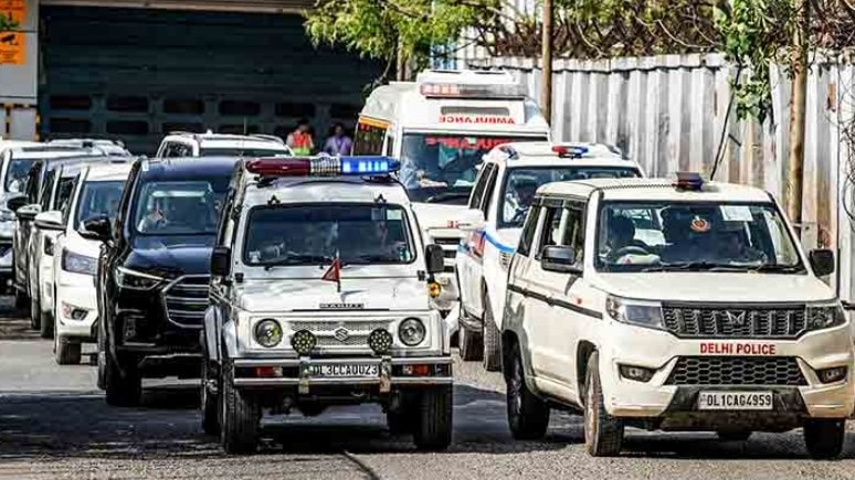 जब दिल्ली में निकलता है VIP काफिला. (Photo: PTI)