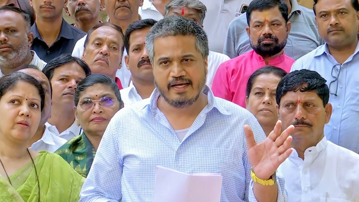 रोहित पवार (Photo: ANI)