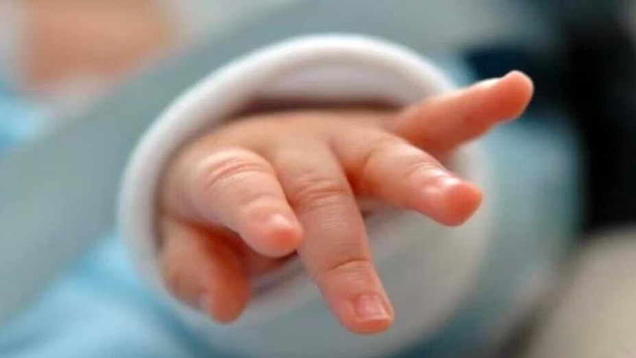 पुणे में महिला ने 9 महीने के बच्चे के मुंह में डाला सुपर ग्लू(Photo: Representational )