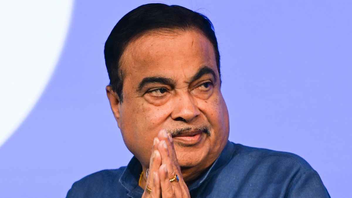     बॉम्बे हाई कोर्ट ने गडकरी से जुड़े फर्जी AI कंटेंट हटाने को कहा (Photo: PTI)