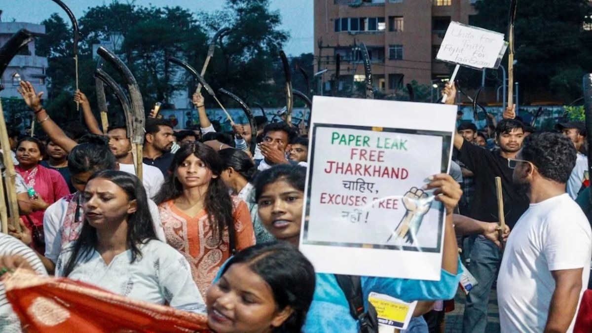 जब छात्र आदोलनों से हिल गई सरकार. 