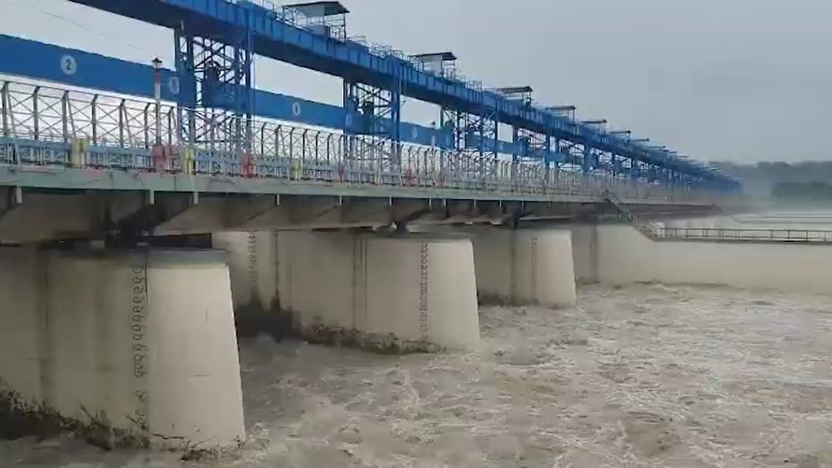 उत्तराखंड के अलग-अलग हिस्से में भारी बारिश से बुरा हाल है. (Photo- ITG)