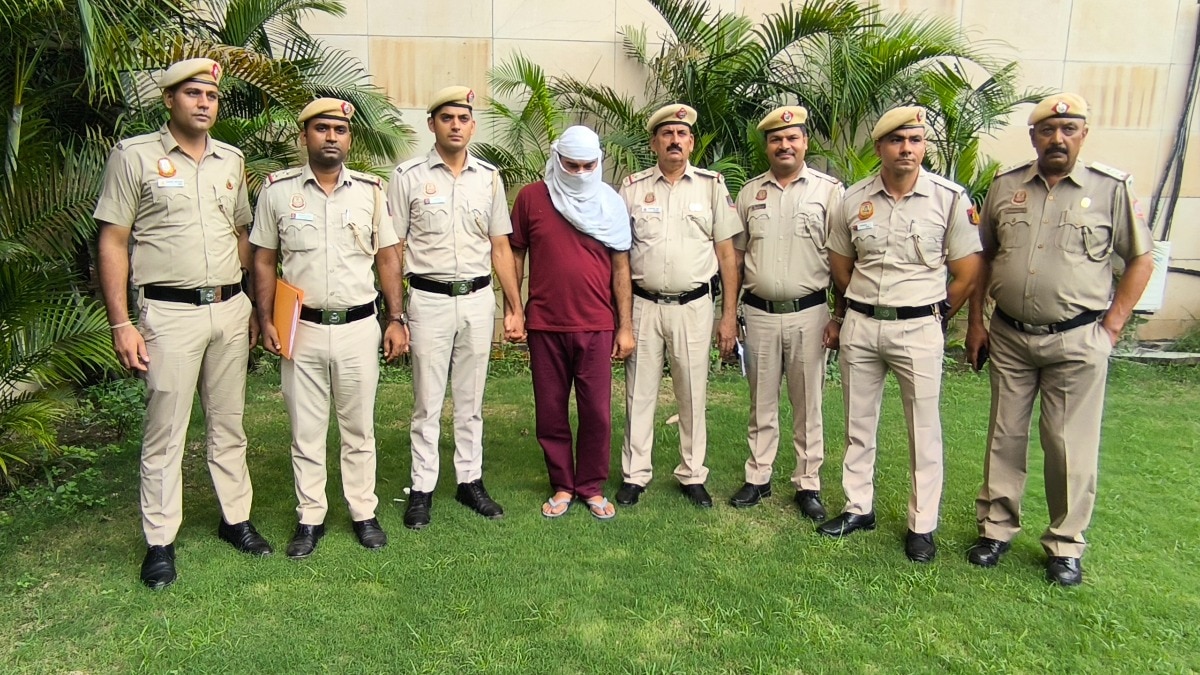 पत्नी की हत्या के आरोप में पति गिरफ्तार. (Photo: ITG)