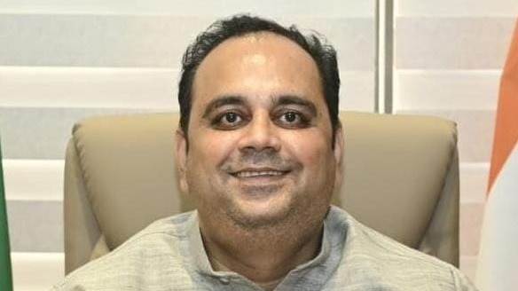 Delhi, Transport Minister Pankaj Singh.
