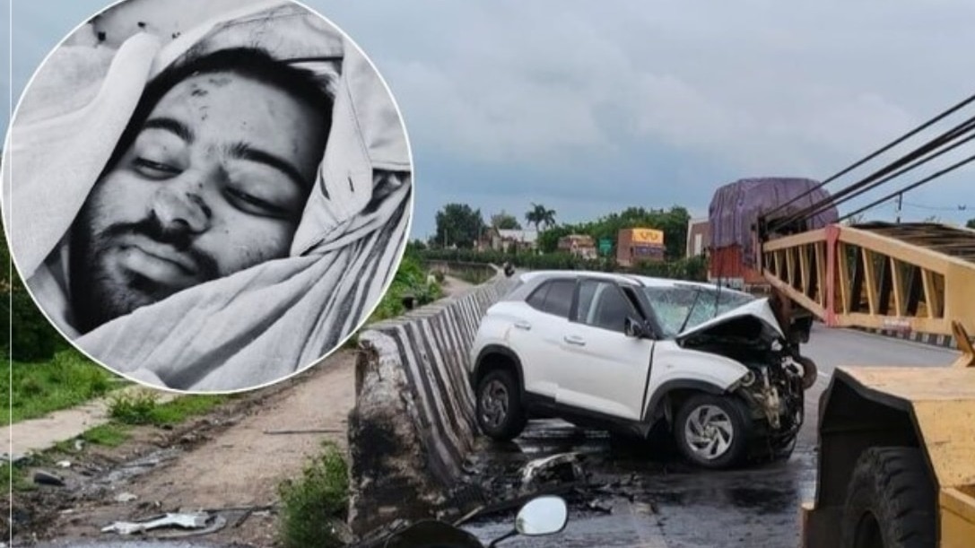 अबान की कार से दो किताबें फॉरेंसिक टीम को मिली हैं. (Photo- ITG)
