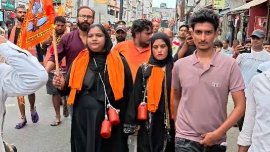 तमन्ना मलिक पति अमन संग कांवड़ यात्रा पर निकली (Photo: ITG)