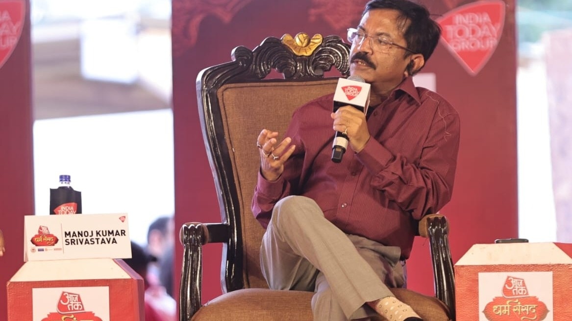 आजतक धर्म संसद कार्यक्रम में रिटायर्ड IAS और लेखक मनोज श्रीवास्तव ने की शिरकत