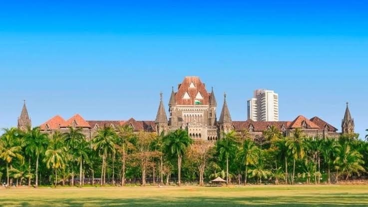 FSSAI के नियमों के खिलाफ ओल्ड मंक, यूनाईटेड  यूनाइटेड स्पिरिट्स ने बॉम्बे हाईकोर्ट में याचिका दायर की है. (फोटो-ITG)