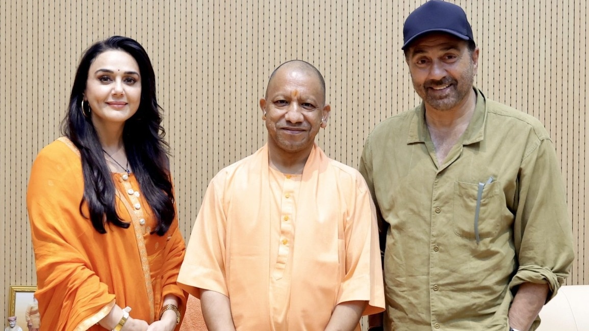सीएम योगी से मिले सनी देओल और प्रीति (Photo:x/@iamsunnydeol)