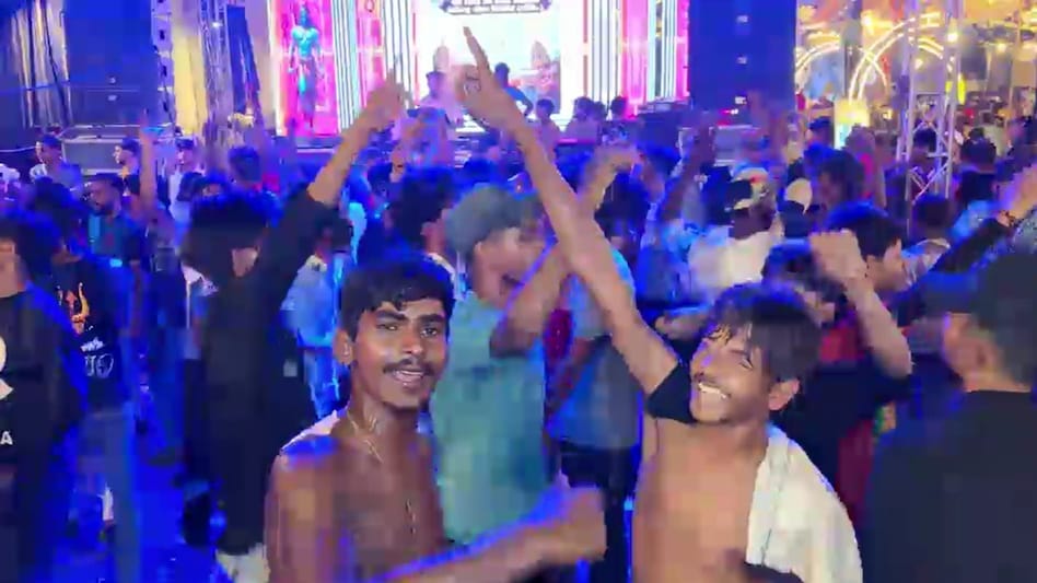 उच्च तकनीक वाला शिविर कावद तीर्थयात्रियों के लिए आराम और भोजन का पसंदीदा विकल्प बन गया
