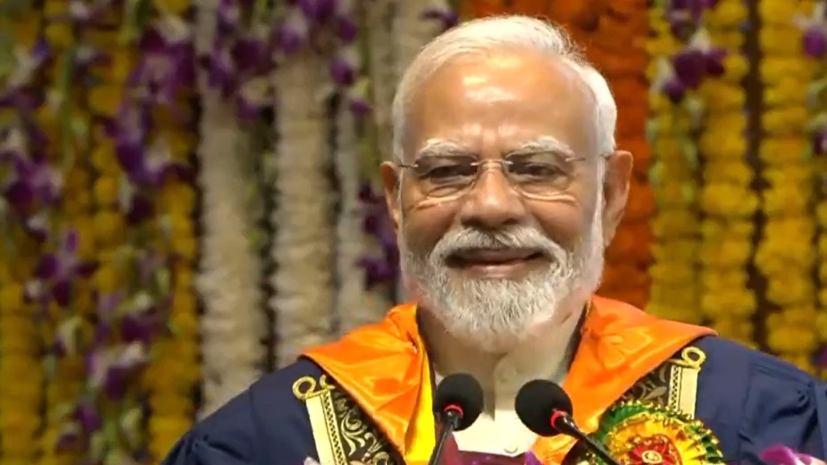 IIT दिल्ली के दीक्षांत समारोह में शामिल हुए पीएम मोदी