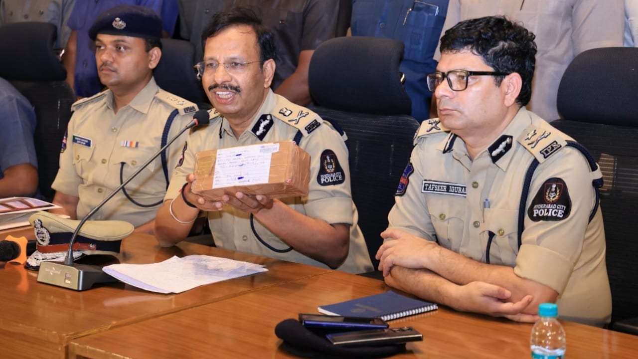 सोशल मीडिया पर 'रेंट बॉयफ्रेंड' के नाम पर ठगी, पुलिस कमिश्नर की चेतावनी