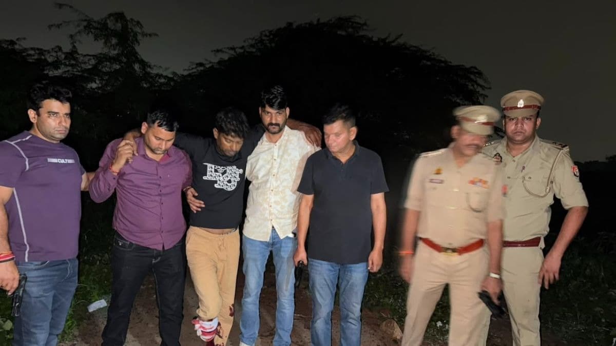 गाजियाबाद में मुठभेड़ के बाद 21 किलो ड्रग्स के साथ तीन तस्कर गिरफ्तार, दो आरोपी गोली लगने से घायल