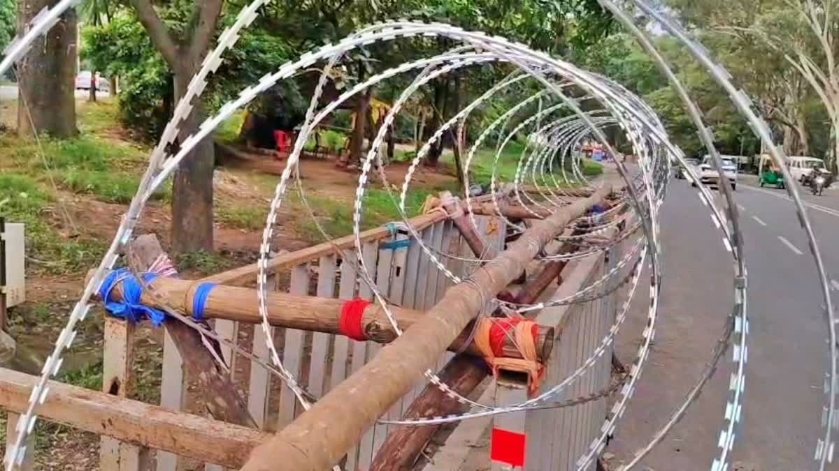  jharkhand assembly march police security barricading