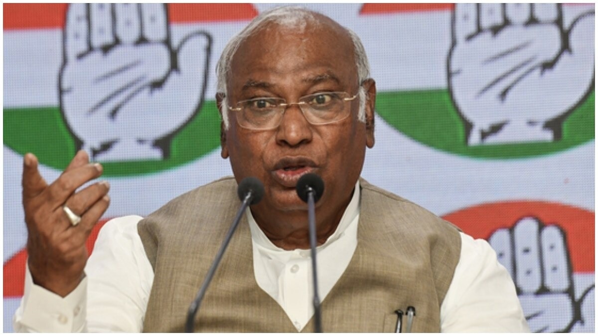 कांग्रेस अध्यक्ष मल्लिकार्जुन खड़गे. (Photo: X/@INC)