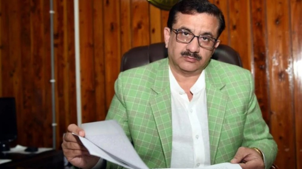 10-10 लाख में बेच दीं कब्रें, रिकॉर्ड कर दिया डिलीट... यूपी के शिया सेंट्रल वक्फ बोर्ड पर 1000 करोड़ रुपये के घोटाले का आरोप