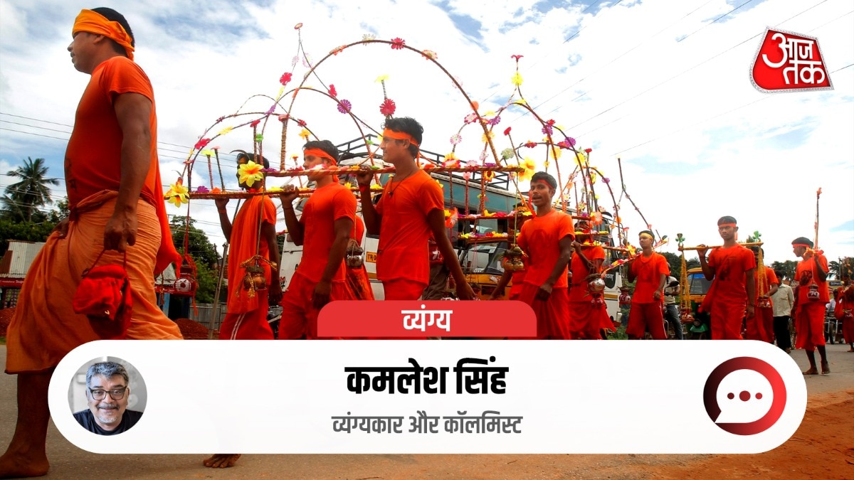 हर साल कांवड़ियों को आम राहगीरों के साथ उसी सड़क पर चलने के लिए मजबूर होना पड़ता है. (Photo- PTI)