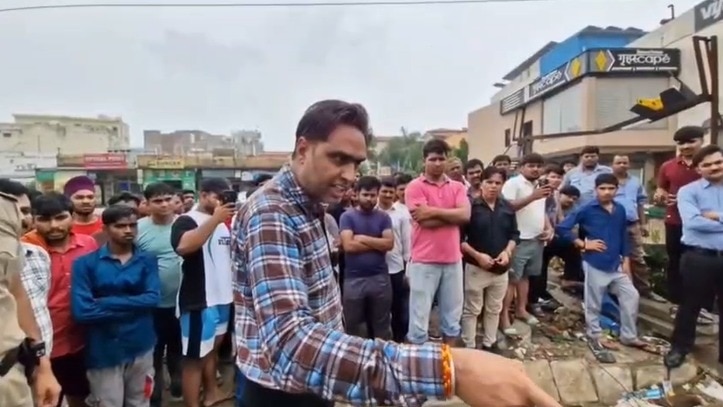 वीडियो वायरल.(Photo: Screengrab)