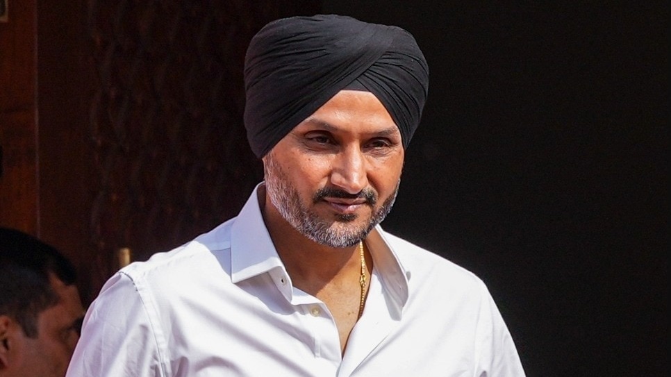 राज्यसभा सांसद हरभजन सिंह ने आम आदमी पार्टी छोड़ने को लेकर अपना पक्ष रखा है