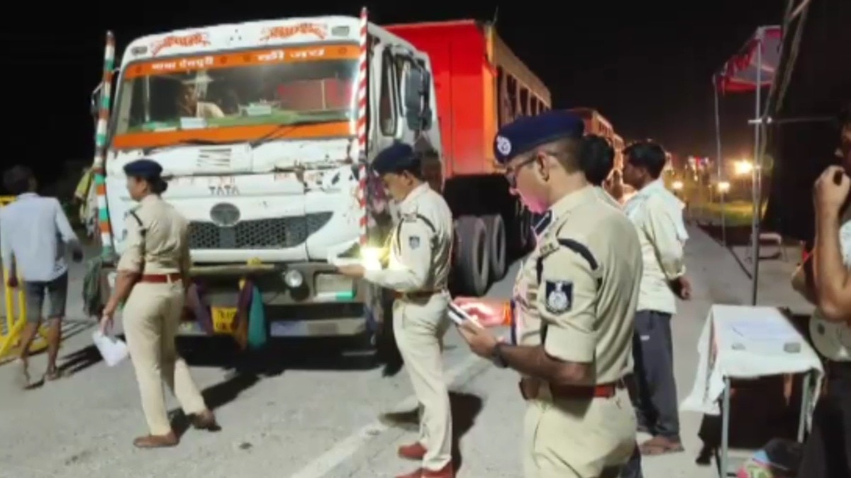 रातभर चले अभियान में करीब 40 डंपरों पर कार्रवाई.(Photo:Screengrab)
